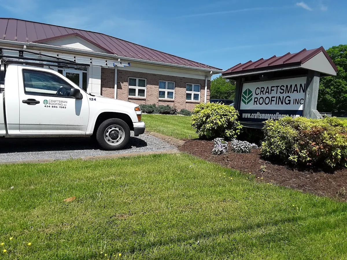 Quality Ice Dam Removal by experienced craftsmen in Chestnut Pointe